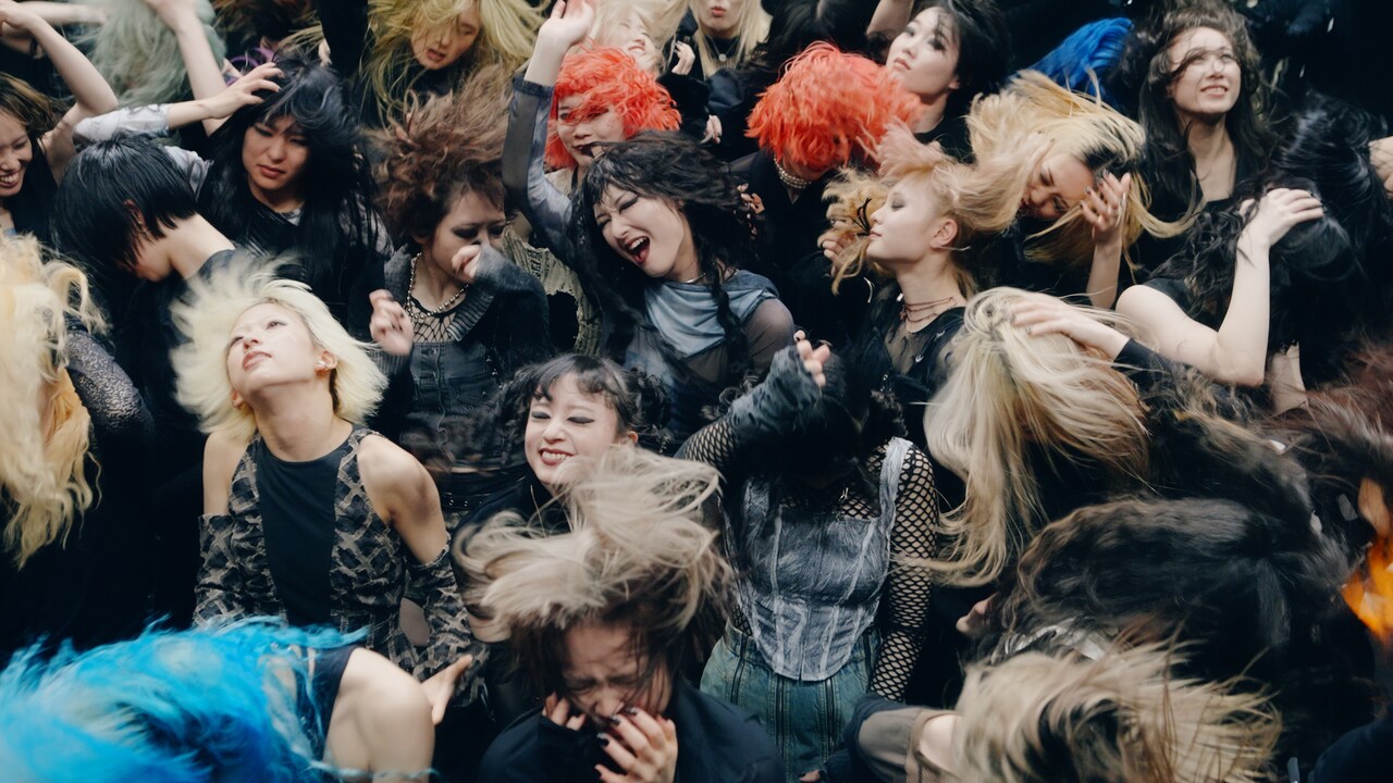 激しいASPとキュートなASPの「Black Nails」MV公開、楽曲プロデュースはAFJB