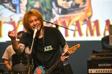 横山健（G, Vo / Ken Yokoyama）（撮影：岸田哲平）