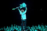 JESSE（Vo, G / The BONEZ）（撮影：半田安政）