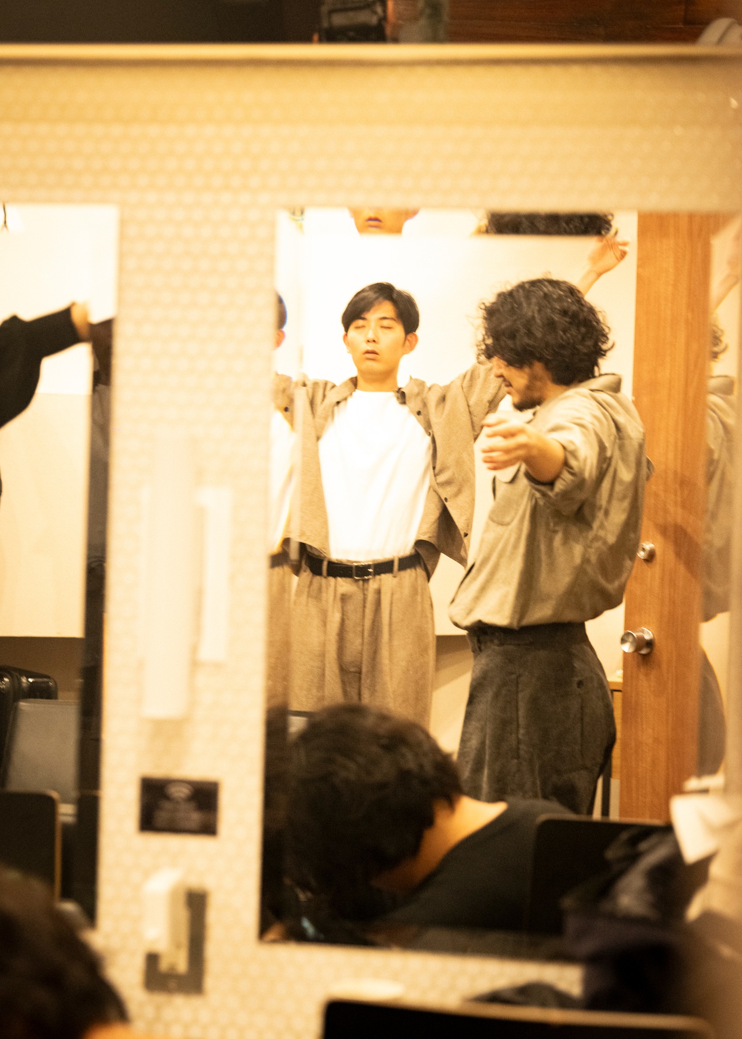 「折坂悠太 ツアー2024 あいず」最終公演開演前の様子。（Photo by Yukitaka Amamiya）