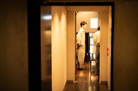 「折坂悠太 ツアー2024 あいず」最終公演開演前の様子。（Photo by Yukitaka Amamiya）