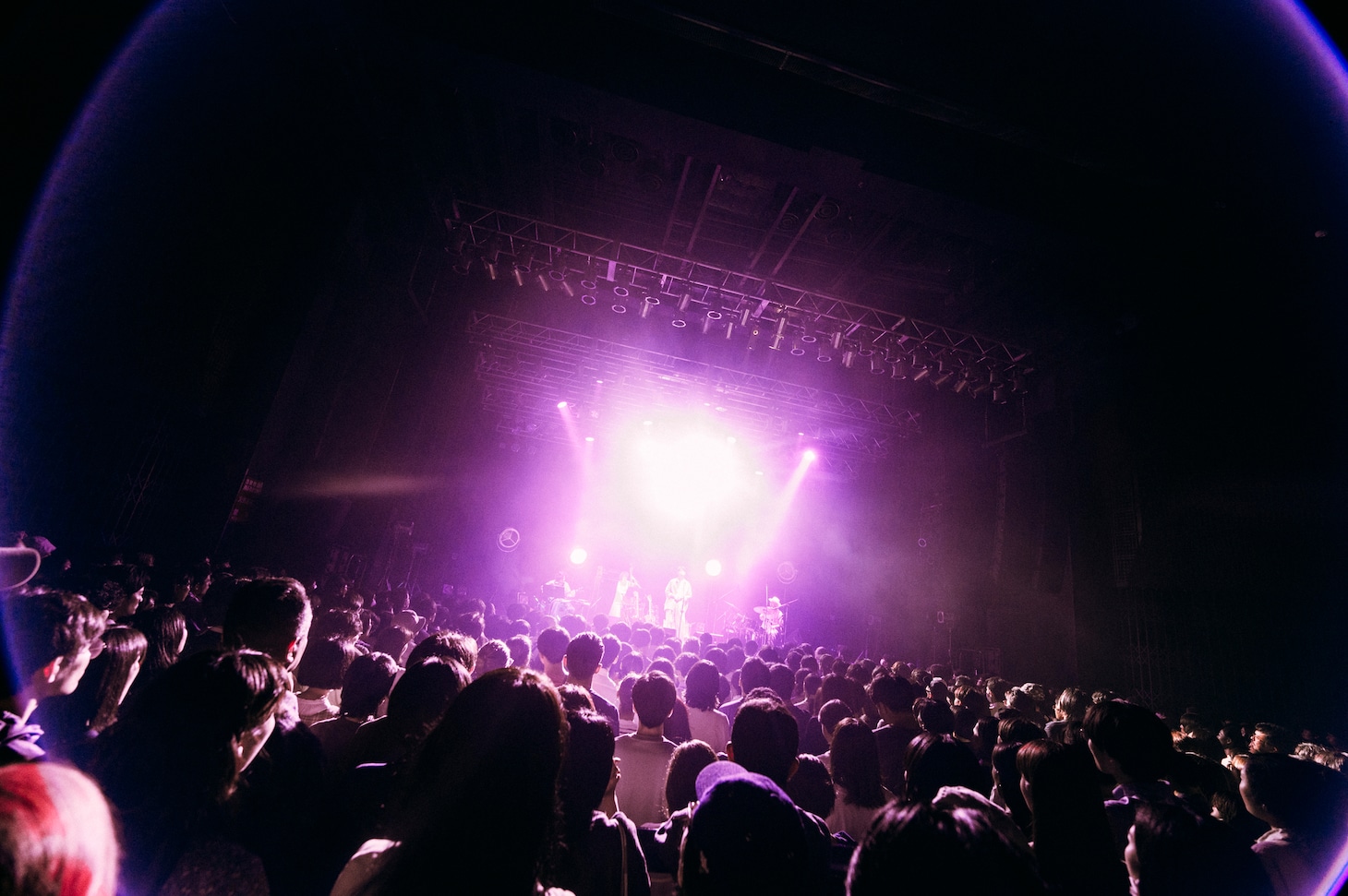 「折坂悠太 ツアー2024 あいず」最終公演の様子。（Photo by Yukitaka Amamiya）
