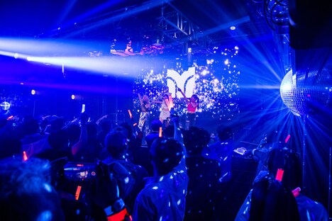 「SANDAL TELEPHONE 5th Anniversary Party "DO YOU LOVE ME?"」の様子。