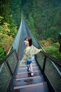 松田好花(日向坂46)の1st写真集「振り向いて」より。(撮影:岡本武志)(c)講談社