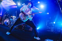 キョウスケ（サポートギター / ex. 爆弾ジョニー）（撮影：百恵）