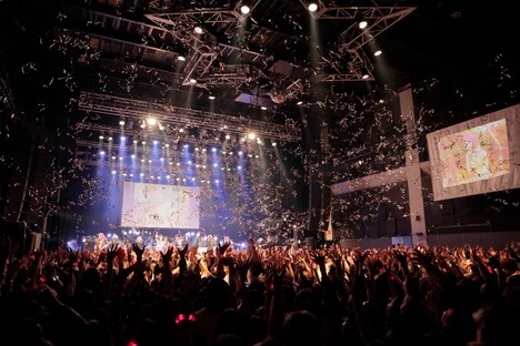 「TELL ME」セッションの様子。