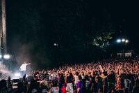 ファンキー加藤「I LIVE YOU 2024 in 日比谷野外音楽堂」の会場の様子。（Photo by Ayami Kawashima）