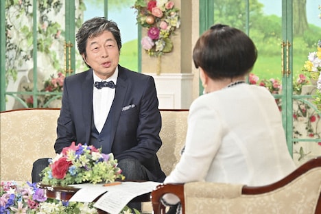中村雅俊と黒柳徹子。(c)テレビ朝日