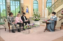 TM NETWORKと黒柳徹子。(c)テレビ朝日