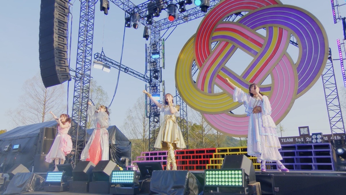 ももいろクローバーZ「Heroes」ライブ映像より。