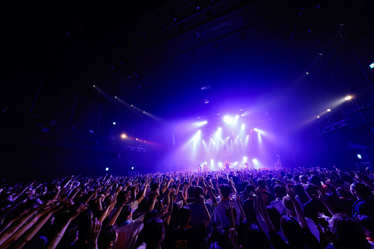 「SPYAIR TOUR 2024 -ORANGE-」ファイナル公演の様子。（撮影：木村泰之）