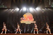 サプライズライブを披露した福嶋晴菜、藤本侑里、上坂すみれ、小倉唯（左から）。