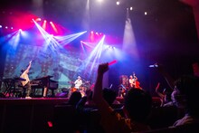 「H ZETTRIO LIVE 2024 こどもの日SP -スイートレスポンスフロムドッグス-」の様子。（Photo by Yuta Ito）