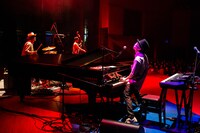 「H ZETTRIO LIVE 2024 こどもの日SP -スイートレスポンスフロムドッグス-」の様子。（Photo by Yuta Ito）