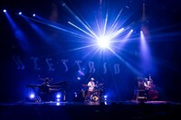 「H ZETTRIO LIVE 2024 こどもの日SP -スイートレスポンスフロムドッグス-」の様子。（Photo by Yuta Ito）