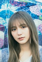 「週刊少年サンデー」2024年24号表紙より、愛来（AMEFURASSHI）のグラビア。