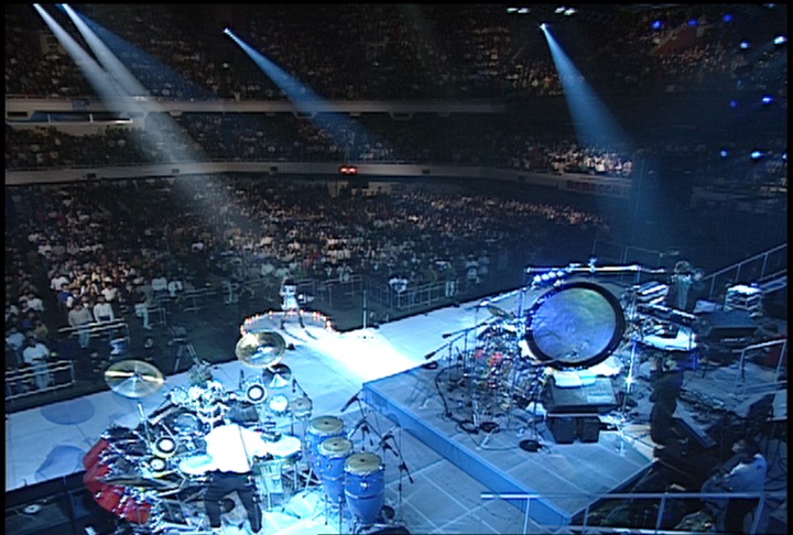 「『Dreams on 19900119 Reborn Edition-Return of Blond Saurus-』（劇場版5.1chリマスター）」より。