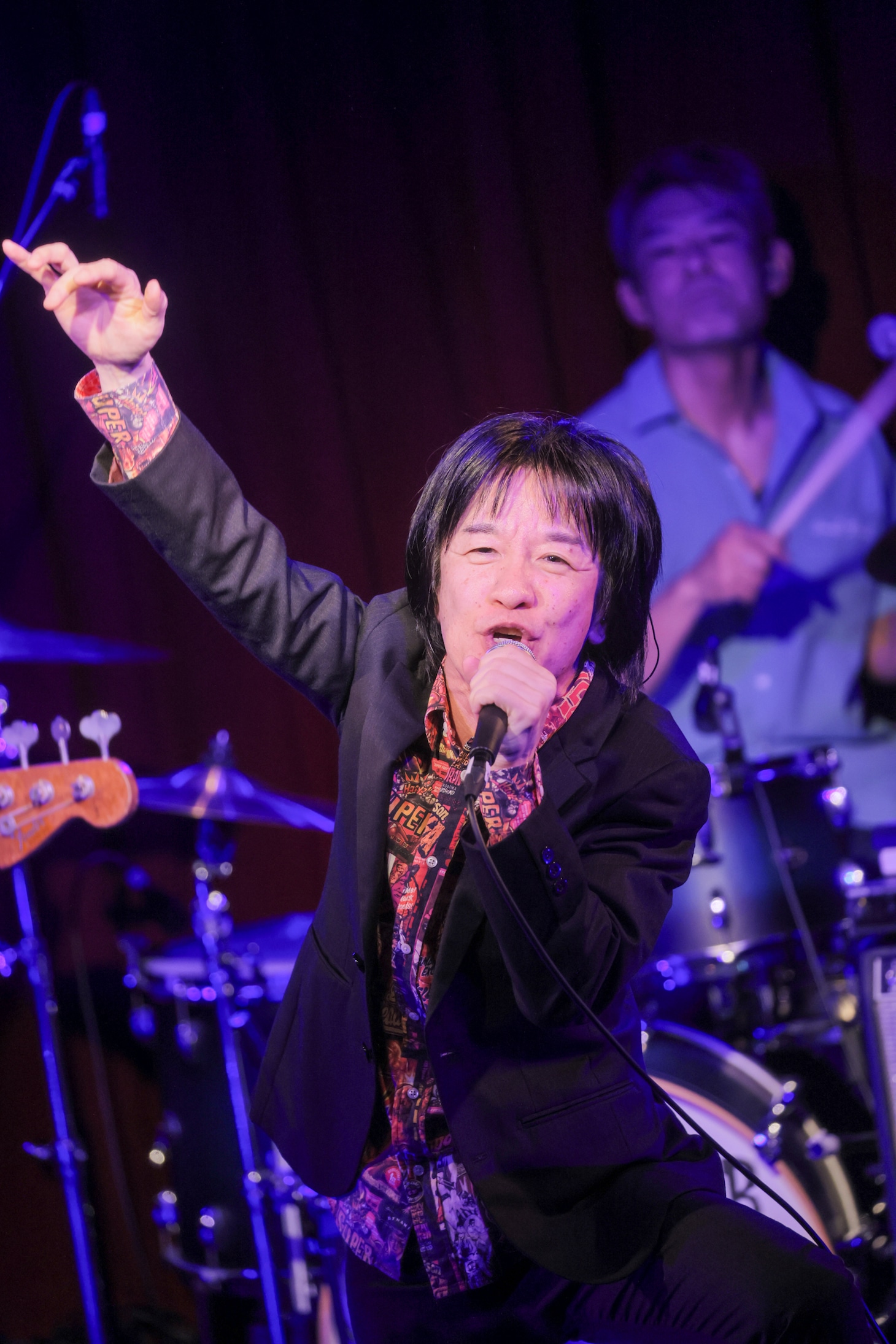 「横澤結婚式」でのフラワーカンパニーズのライブの様子。（撮影：柴田恵理）