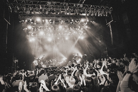 「ナタリー×AOI Pro. presents “Tani Yuuki × Chevon”」の様子。（撮影：渡邉隼）