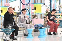 左から笑福亭鶴瓶、imase、藤ヶ谷太輔。(c)TBS