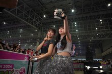 「DANCE ALL DAY」ME:Iのステージの様子。 (c) CJ ENM Co., Ltd, All Rights Reserved