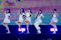 ILLIT (c) CJ ENM Co., Ltd, All Rights Reserved