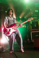 ユウノスケ（神聖かまってちゃんサポートメンバー）（撮影：佐藤哲郎）