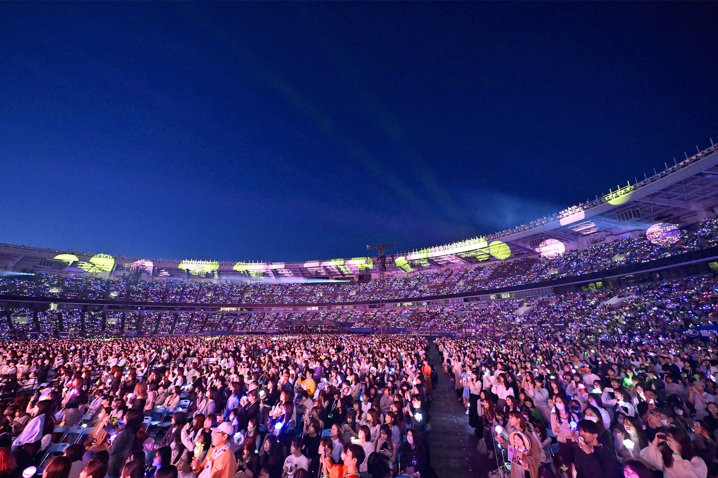 「M COUNTDOWN STAGE」DAY2公演の様子。 (c) CJ ENM Co., Ltd, All Rights Reserved