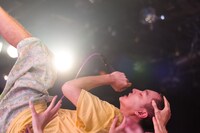 の子（神聖かまってちゃん）（撮影：佐藤哲郎）