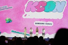 「KCON STAGE」IS:SUEのステージの様子。 (c) CJ ENM Co., Ltd, All Rights Reserved