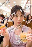 阪口珠美(乃木坂46)1st写真集「青いバラ」SHIBUYA TSUTAYA特典ポストカード(撮影:Takeo Dec.)