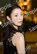 阪口珠美（乃木坂46）1st写真集「青いバラ」TSUTAYA特典ポストカード（撮影：Takeo Dec.）