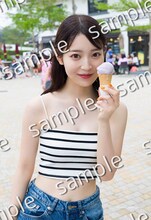 阪口珠美（乃木坂46）1st写真集「青いバラ」タワーレコード特典ポストカード（撮影：Takeo Dec.）