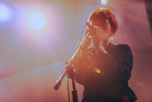 三島想平（B / cinema staff）（撮影：稲垣ルリコ）