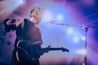 飯田瑞規（Vo, G / cinema staff）（撮影：稲垣ルリコ）