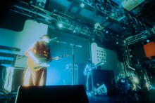 リーガルリリーのライブの様子。（撮影：稲垣ルリコ）