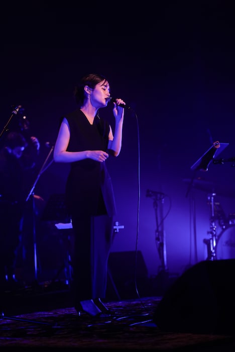 藤原さくら（撮影：上飯坂一）