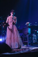 藤原さくら（撮影：上飯坂一）