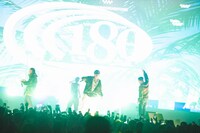 CreativeDrugStore（Photo by Miyu Terasawa）