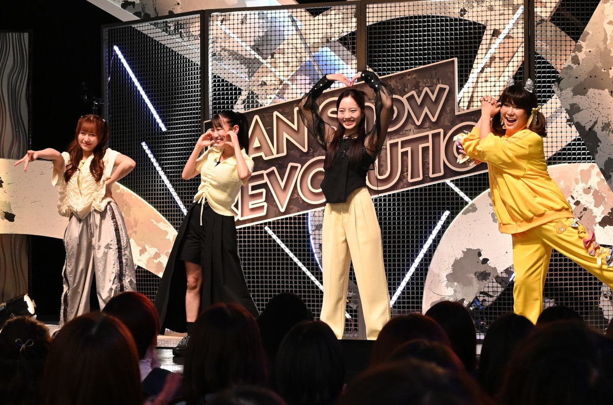 ダンス女子選抜チーム(c)TBS