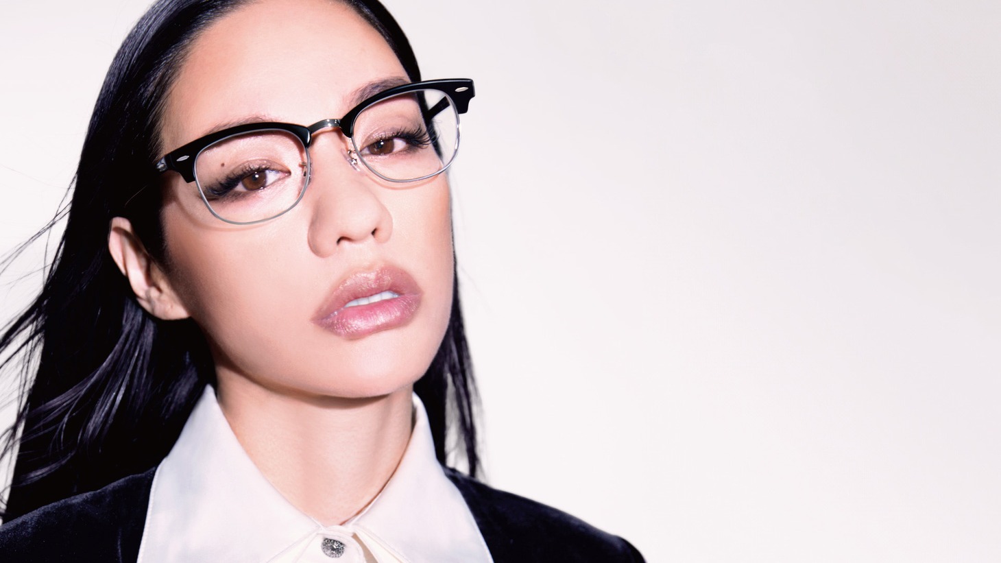 Awich RAY-BAN ICONSキャンペーンビジュアル