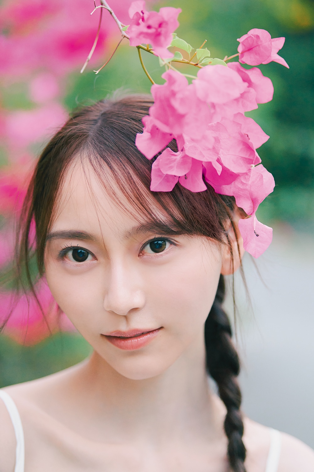 弓木奈於（乃木坂46）1st写真集先行カット（撮影：三瓶康友 / ワン・パブリッシング）