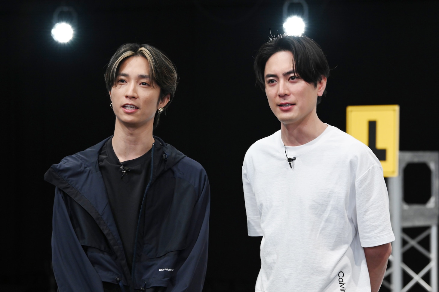 左から田中樹（SixTONES）、間宮祥太朗。(c)日本テレビ