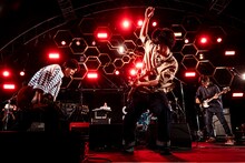 くるりのステージの様子。