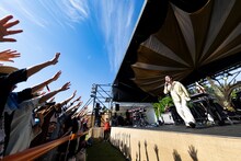 TENDREのステージの様子。