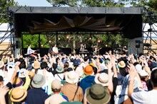 TENDREのステージの様子。