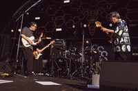 ZAZEN BOYSのステージの様子。