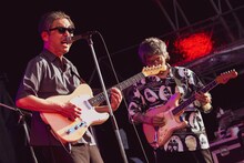 ZAZEN BOYSのステージの様子。