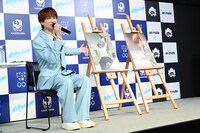 脱稿の瞬間を振り返る宮田俊哉。