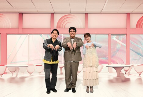 左からかみちぃ(ジェラードン)、村上(マヂカルラブリー)、林美桜アナウンサー。(c)テレビ朝日